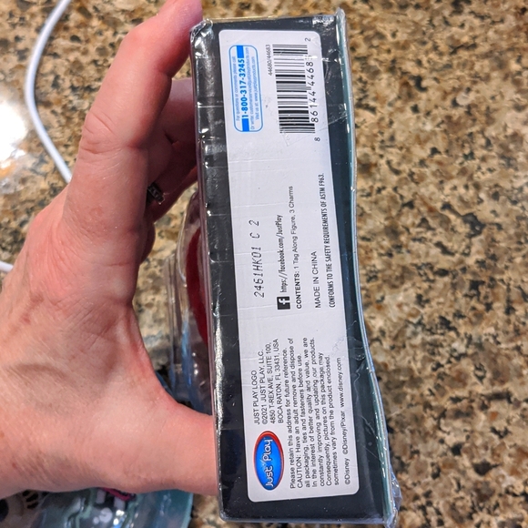 Disney Doorables Ariel Tag Along Toy Little Mermaid Surprise Charms Water globe - Picture 3 of 4